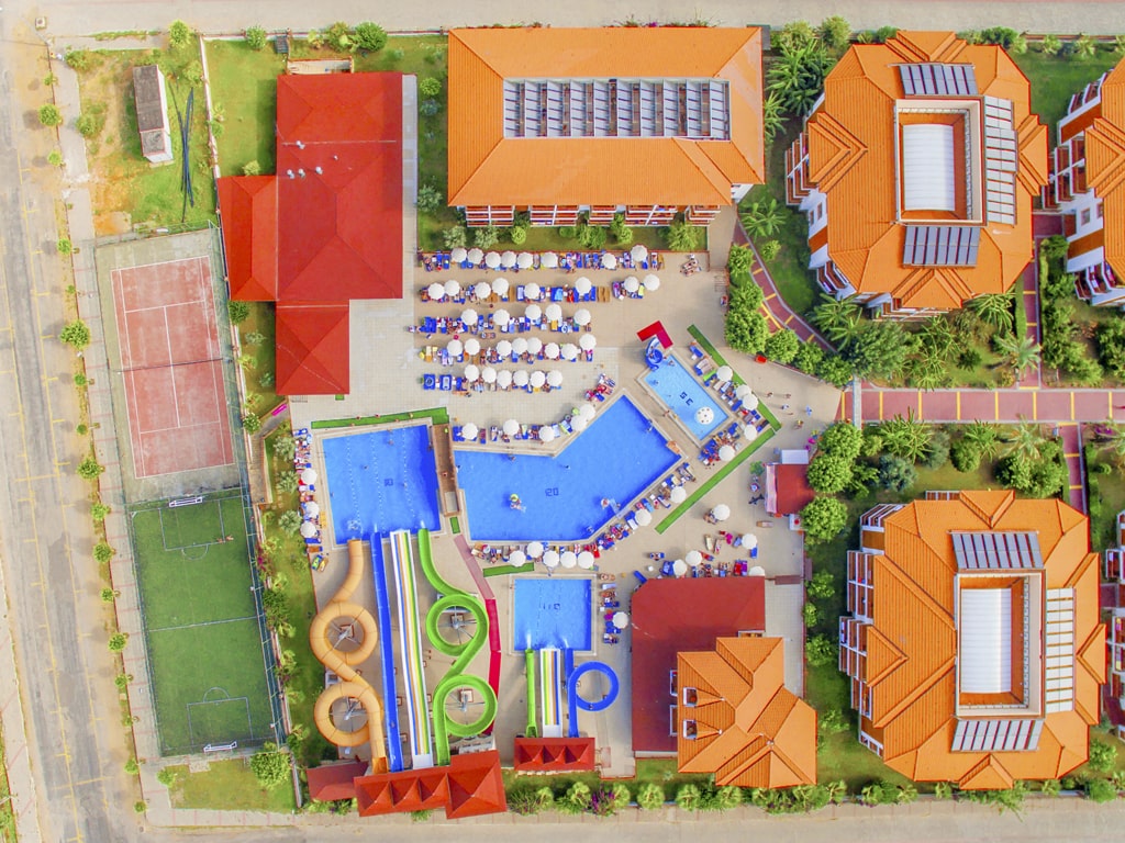 Hotelområdet og vandlandet